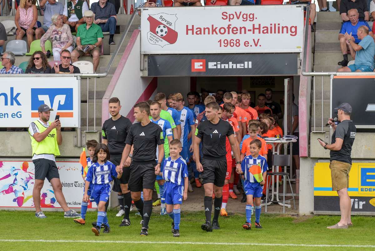 20240810 Einlaufkinder SpVgg Hankofen Hailing FV Illertissen 0 1 4