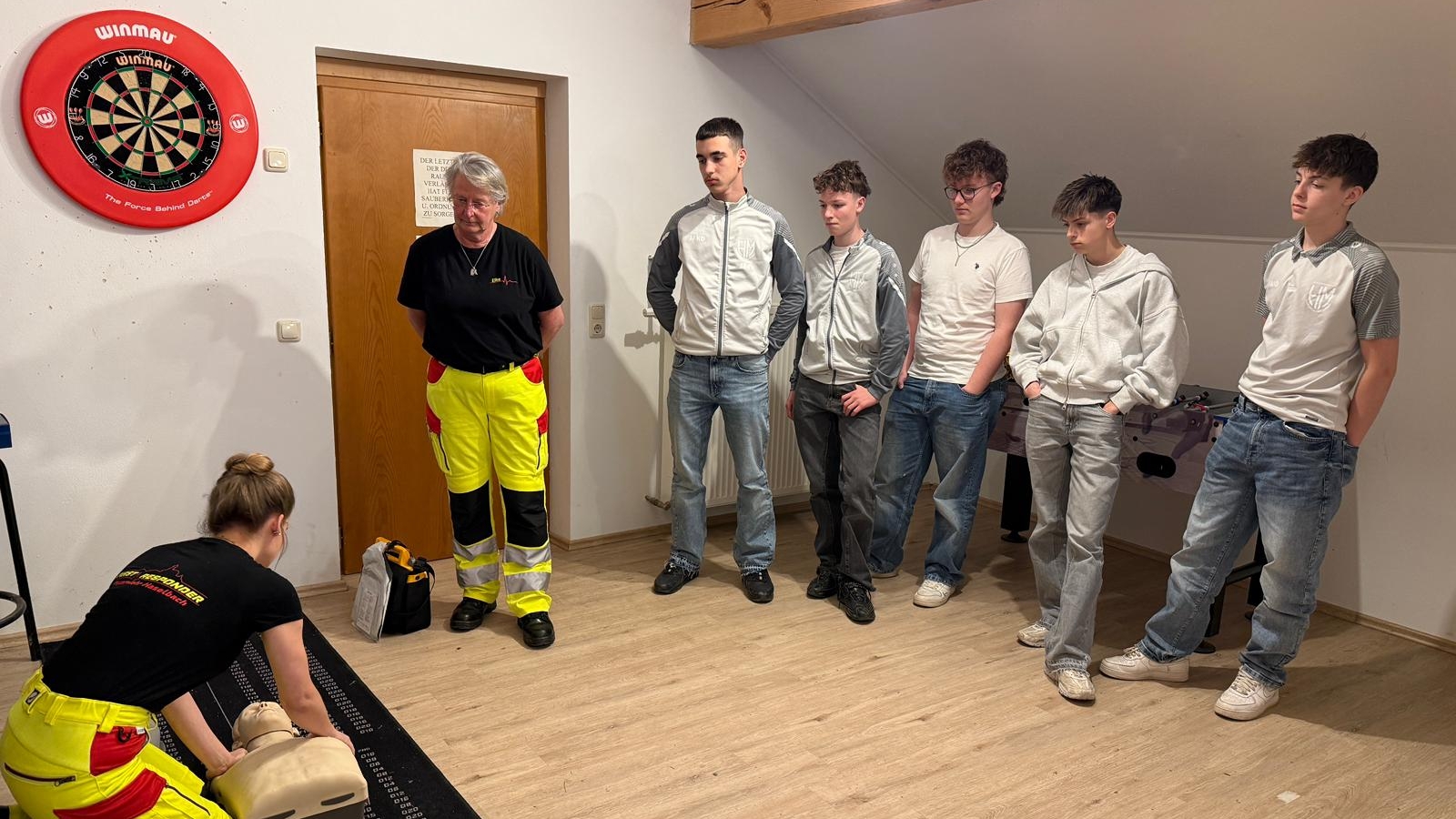 Erste-Hilfe-Kurs für Jugendtrainer und Spieler